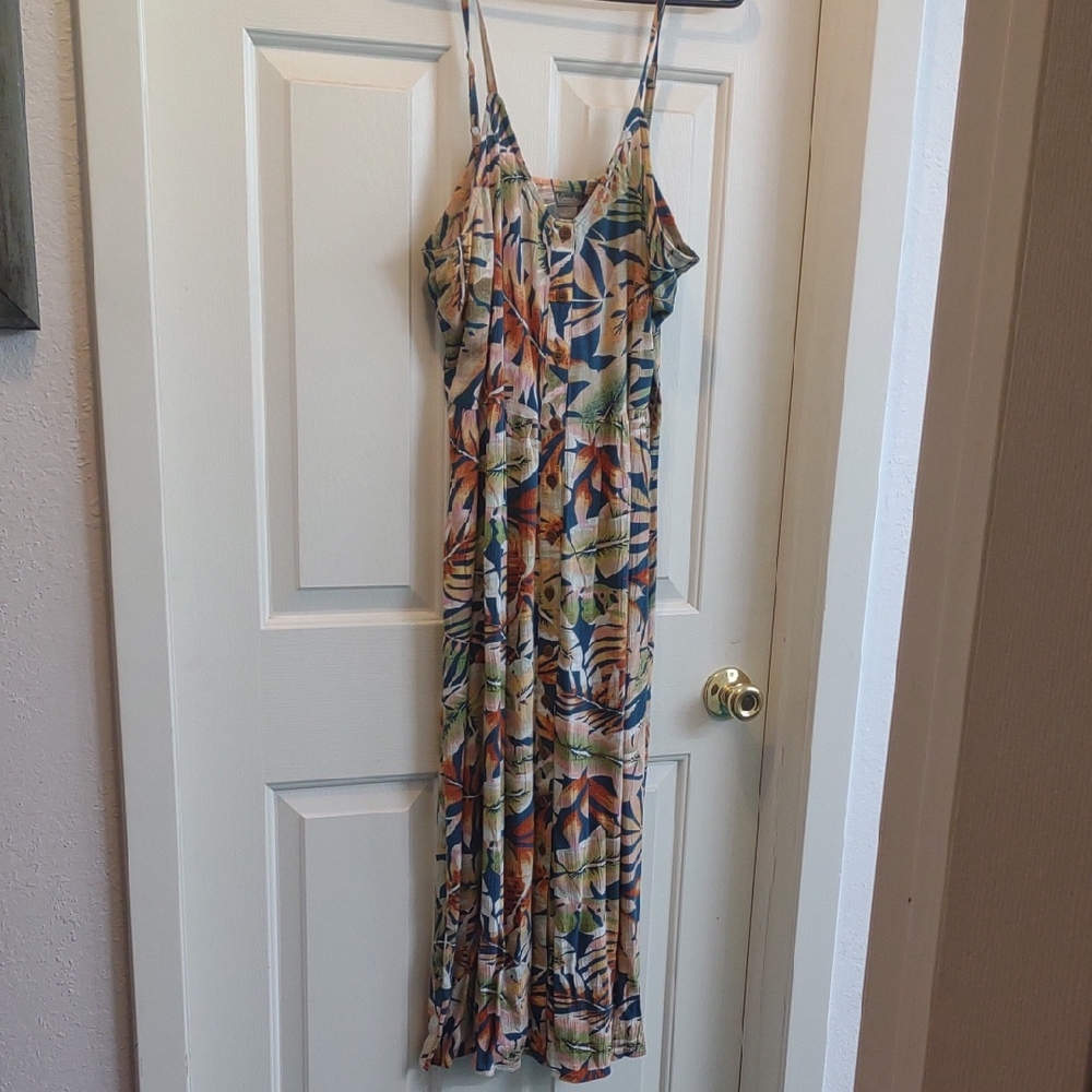 NWT Natural Reflections Tropical Print Spaghetti Strap Midi Dress